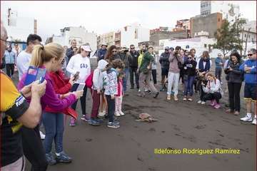 Ruta por la costa en memoria de José Luis González Ruano (Foto Ildefonso Rodríguez y TA)